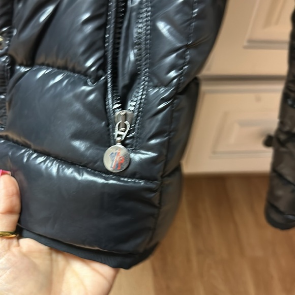 Moncler Black
Armoise Giubotto
Down Jacket - Picture 8 of 13